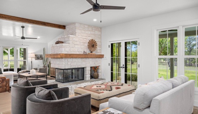 Foxtrot Farm | Pet-friendly | Sleeps 15