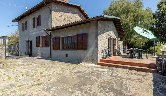Gorgeous home in Villa Collemandina