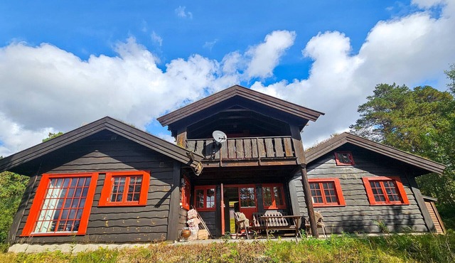 Gorgeous home in Eggedal with sauna
