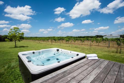 Hilmy Cellars Haus On Vineyard