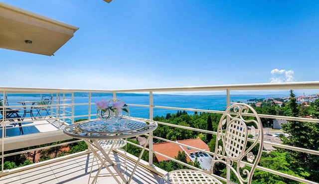 Holiday apartment with balcony and air conditioning