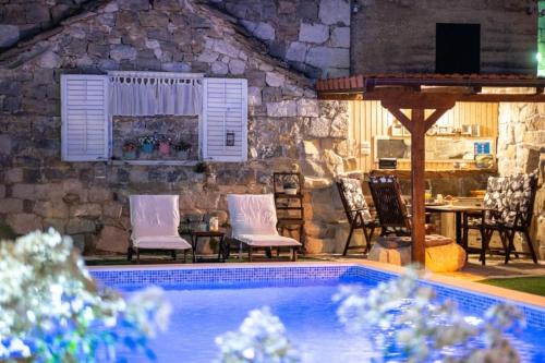 Holiday House near Split with pool