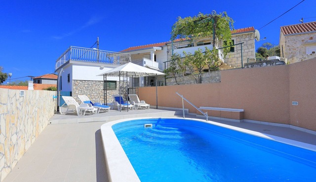 Holiday house with a swimming pool Ražanj, Rogoznica (K-17904)