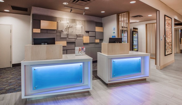 Holiday Inn Express & Suites Lindale – Tyler by IHG