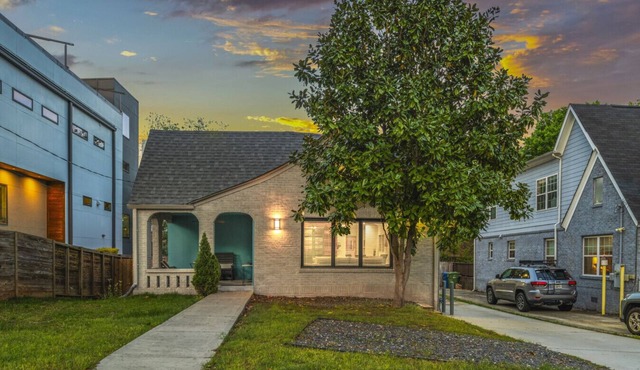 Hot Tub|Sauna|Walkable|Reynoldstown Spa Retreat