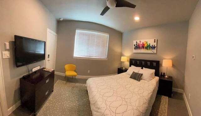 Houston Private Suite East Downtown