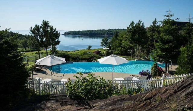 Island View Inn