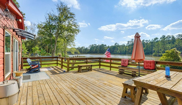 'Kokomo Kove' - Waterfront Country Texas Getaway
