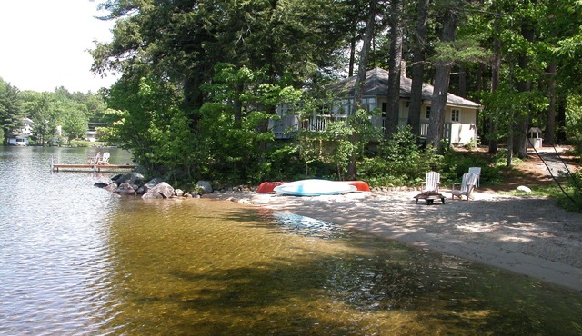Lake/Mountain View-Highland Lake Waterfront 3 Bedroom Cottage