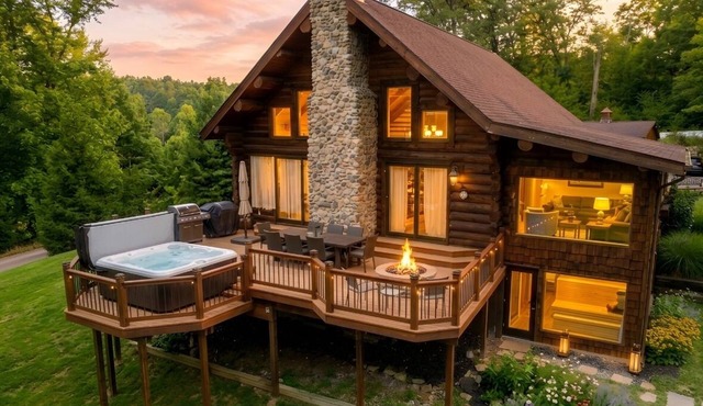 Lake/Pond Front with Salt Room, Hot Tub, Fishing, Sun Room, Hocking Hills Cabin