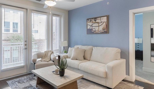 Landing | Beautiful 2BD in Bricktown