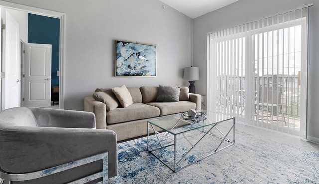 Landing | Modern 2BD, Gym