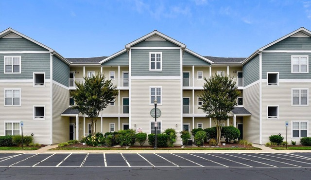 LINENS INCLUDED! TENNIS, POOL, PLAYGROUND, BOOK TODAY!