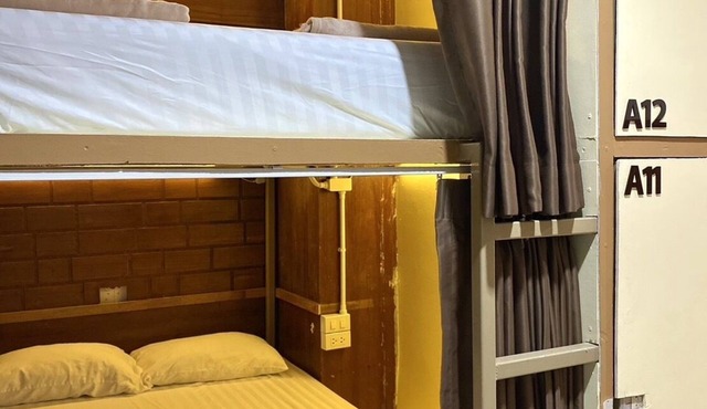 Long Doo Hostel in Ko Phi Phi