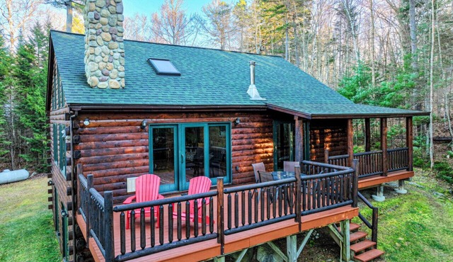 Loon Lodge on Wilson Pond