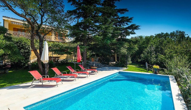 Lovely home in Jadranovo