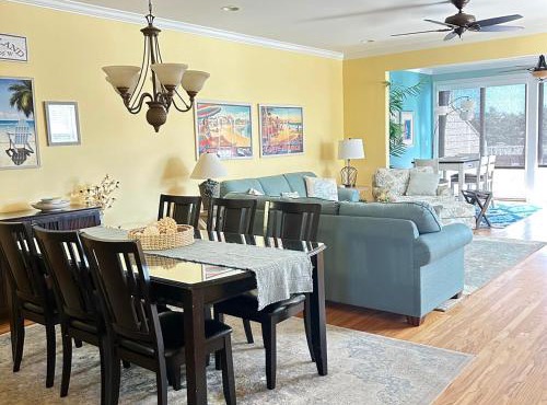 Luxurious Bayville Shores Home Close to the Beach!