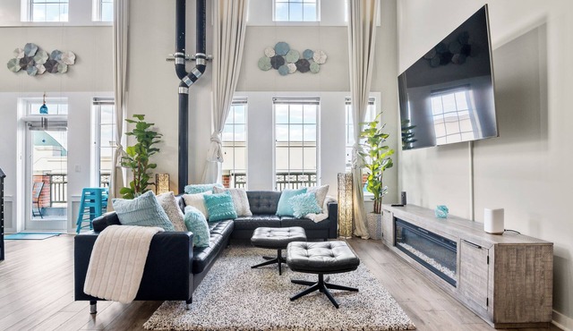 Luxury 2-Bd in the Heart of Atlantic Station/Dining, Shopping & Entertainment