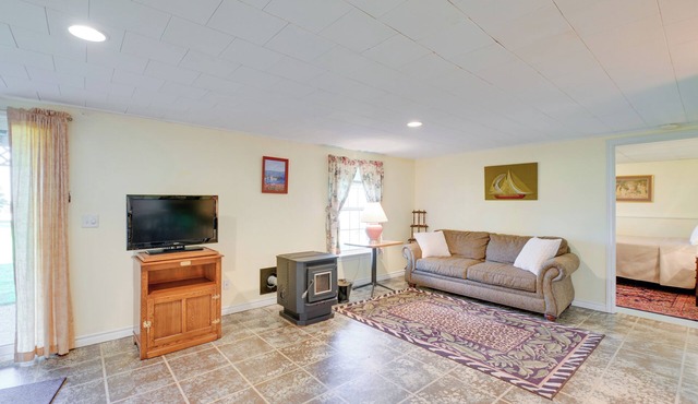 Maine Retreat w/Ocean Views, Walk to Downtown!