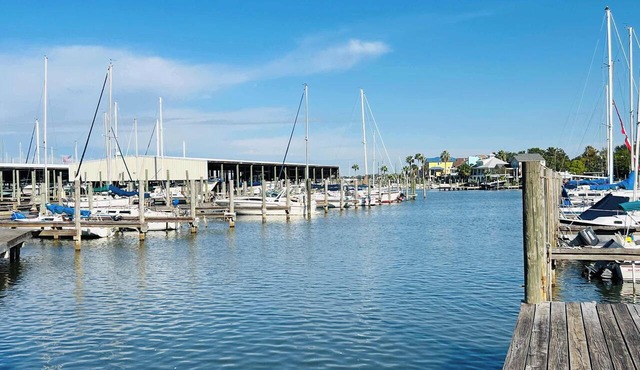 Marina Maison, 2BDR Condo