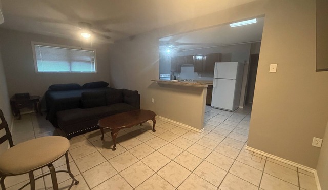 Marvelous studio with AC in friendly Abilene neighborhood