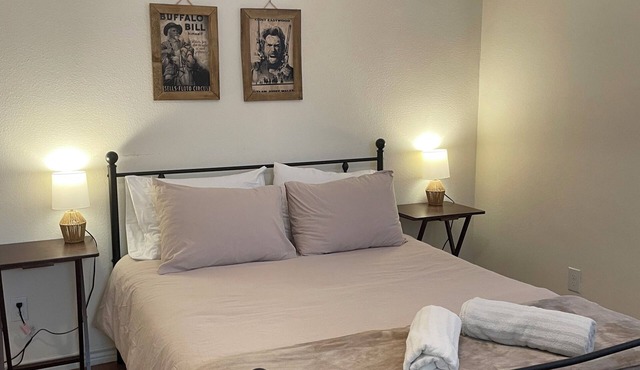 Miranda Lambert's famous Pink Pistol is a 5-minute walk from this apartment