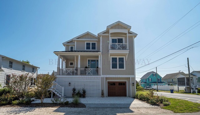 Modern beauty close to Lewes Beach! 101 Cedar