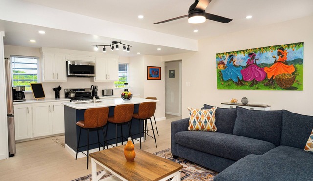 Modern Comfort Near Beach – Family-Friendly Stay