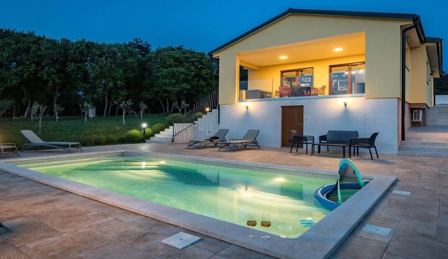Modern Villa Tai with a swimming pool