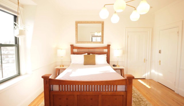 Morrill Mansion Inn | 6 | Self Check In | Parking