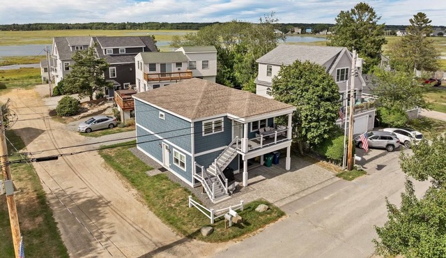Newly built 2018. Single family home with views and 5 minute walk to beach.