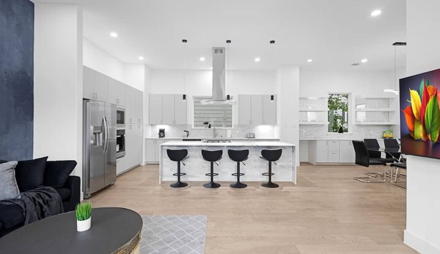 Newly Built Modern 3 Bedroom Houston Home