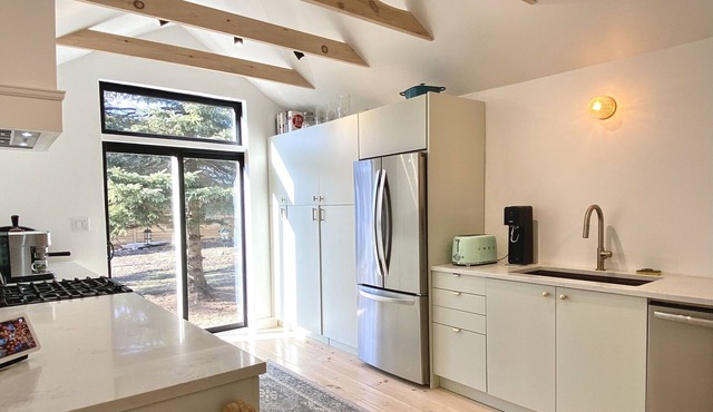 Newly Renovated Century Home in Merrickville