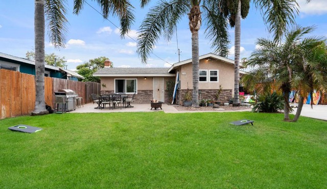 Oceanside Rocks Family Vacation Home