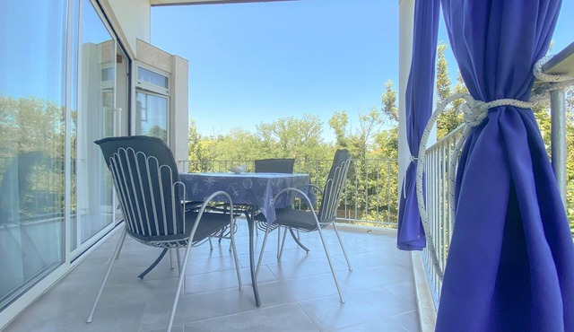 Only 80 metres to the blue Adriatic Sea with private balcony, air conditioning, WiFi