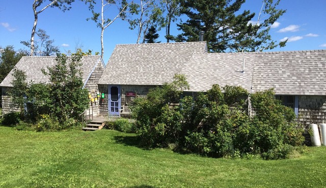 PERIWINKLE COTTAGE in Brooklin, Maine