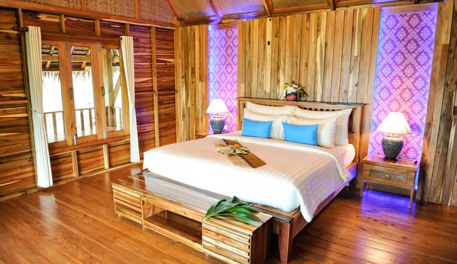 Phi Phi Phu Chalet Resort in Ko Phi Phi