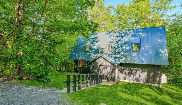 Private Quechee Lakes Home - Pet Friendly