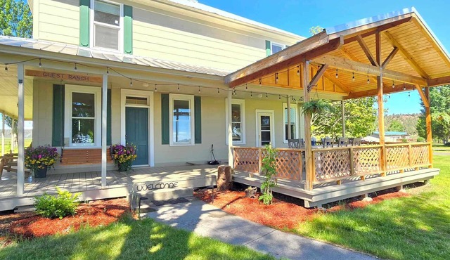 Ranch House: 5-Bedroom Ranch House w/Fishing, Trail Rides, Hot Tub and Hiking!
