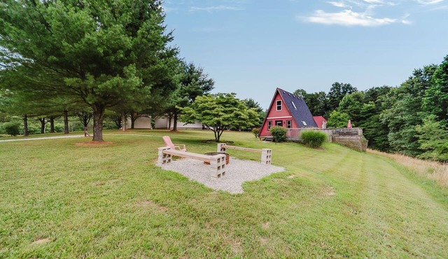 Red Roost A-Frame - New Hot Tub