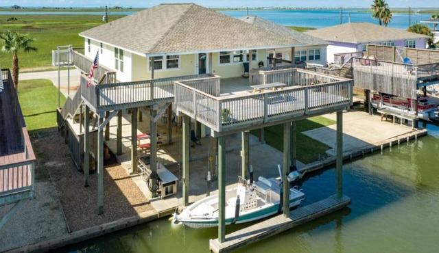 Reel Livin' Coastal Style