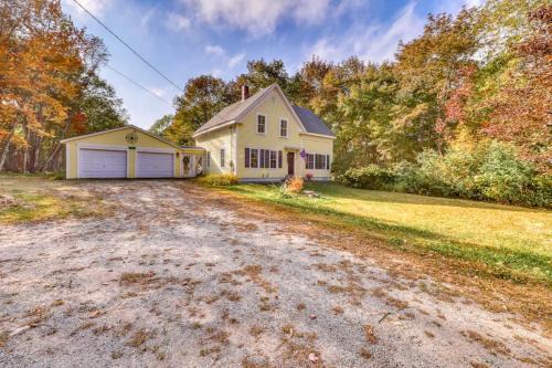 Renovated 19th-Century Farmhouse w/270 Feet of Waterfront & Sunset Views