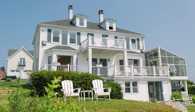 Room 14 at Admiral's Quarters Penthouse | Stunning Views + King Bed + Trundle