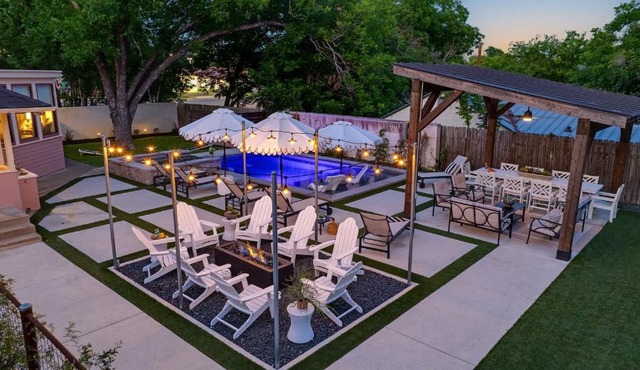 Rosewood on Main, Pool, Hot Tub, Firepit!