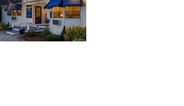 Schooner Bay Motor Inn