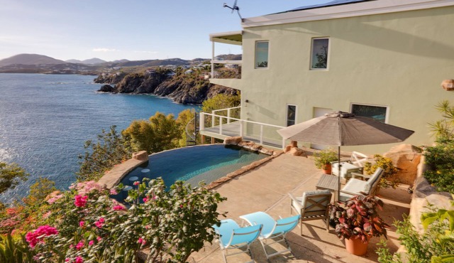 'Sea La Vie' - Waterfront St Thomas Escape w/Pool