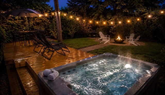 Secluded Cabin w/Hot Tub No Neighbors 15 Min to Texas A&M Aggieland Getaway