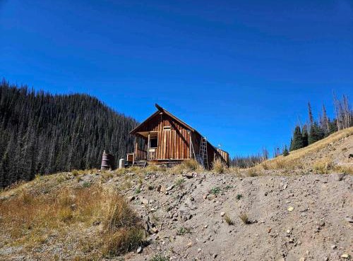 Secluded High-Elevation Cabin Under Pristine Dark Skies in La Jara, Colorado