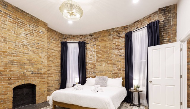 Short North | Brand New! | Free Off-Street Parking | Walkable