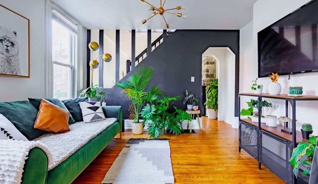 Short North/Downtown | Near High St | Walk to Convention Center | 5,800+ Reviews